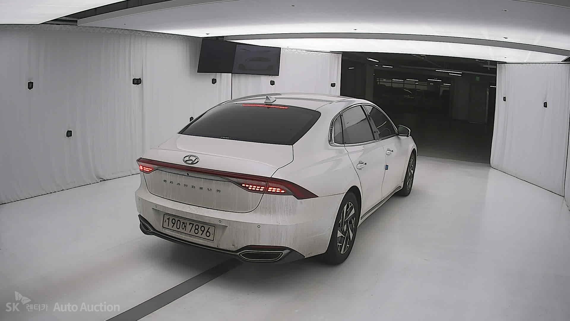 صورة إضافية