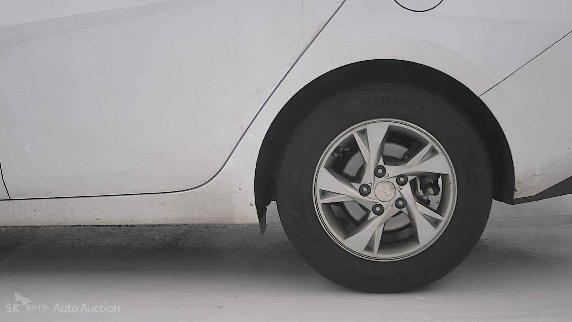 صورة إضافية