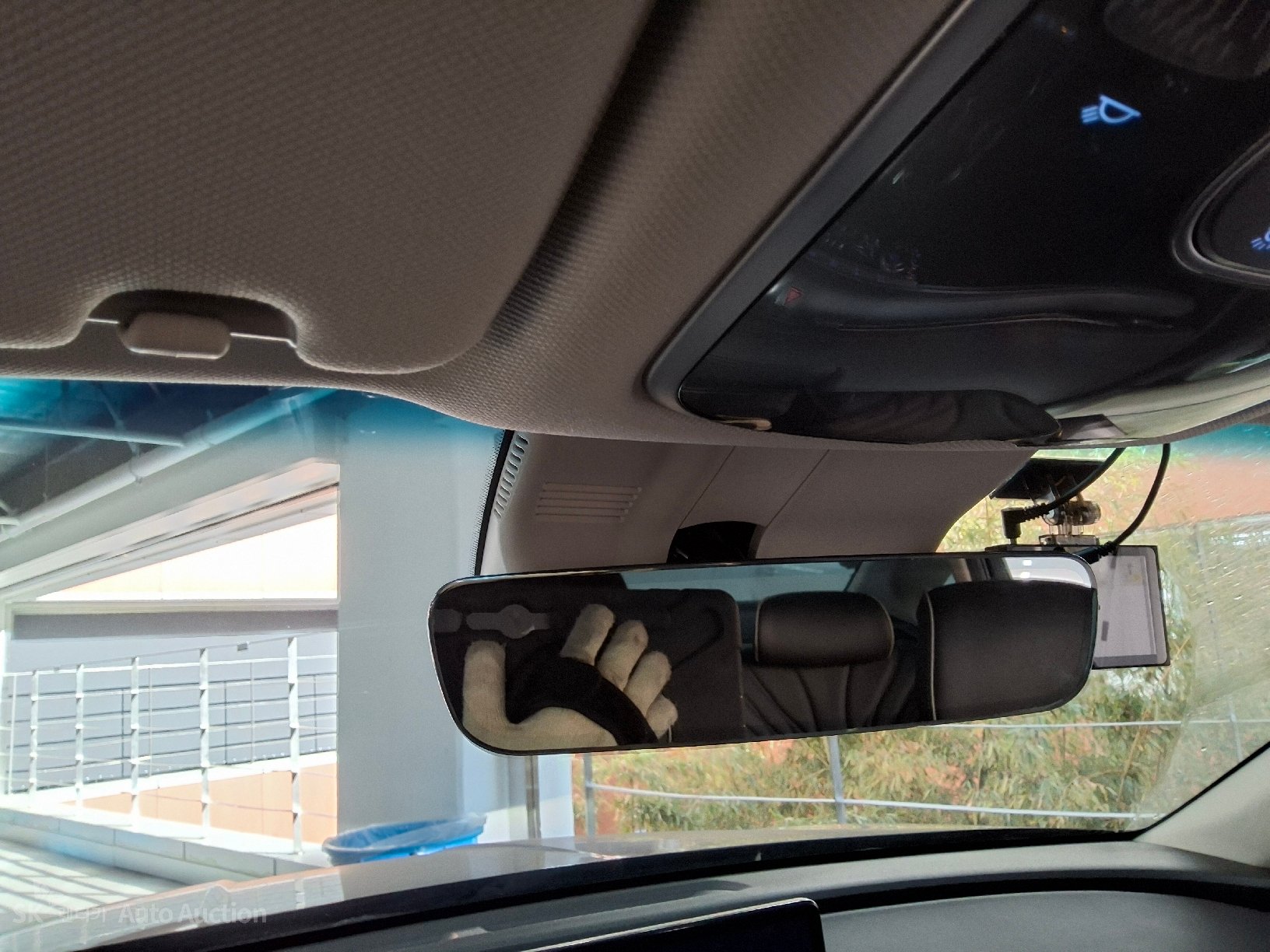 صورة إضافية