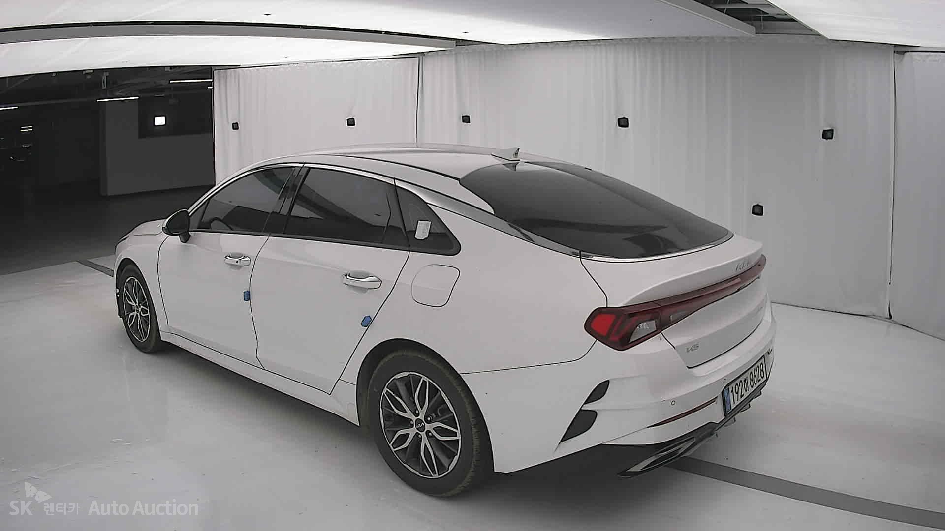 صورة إضافية