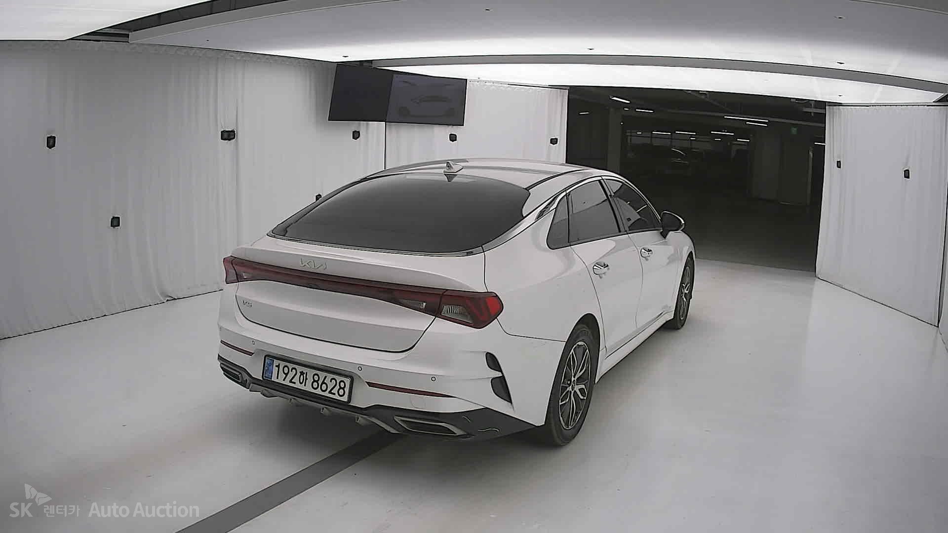 صورة إضافية