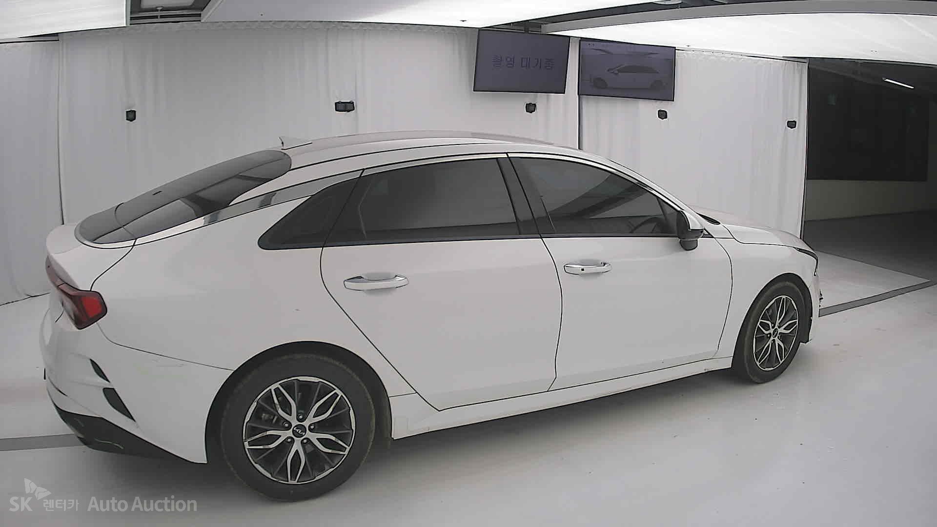 صورة إضافية