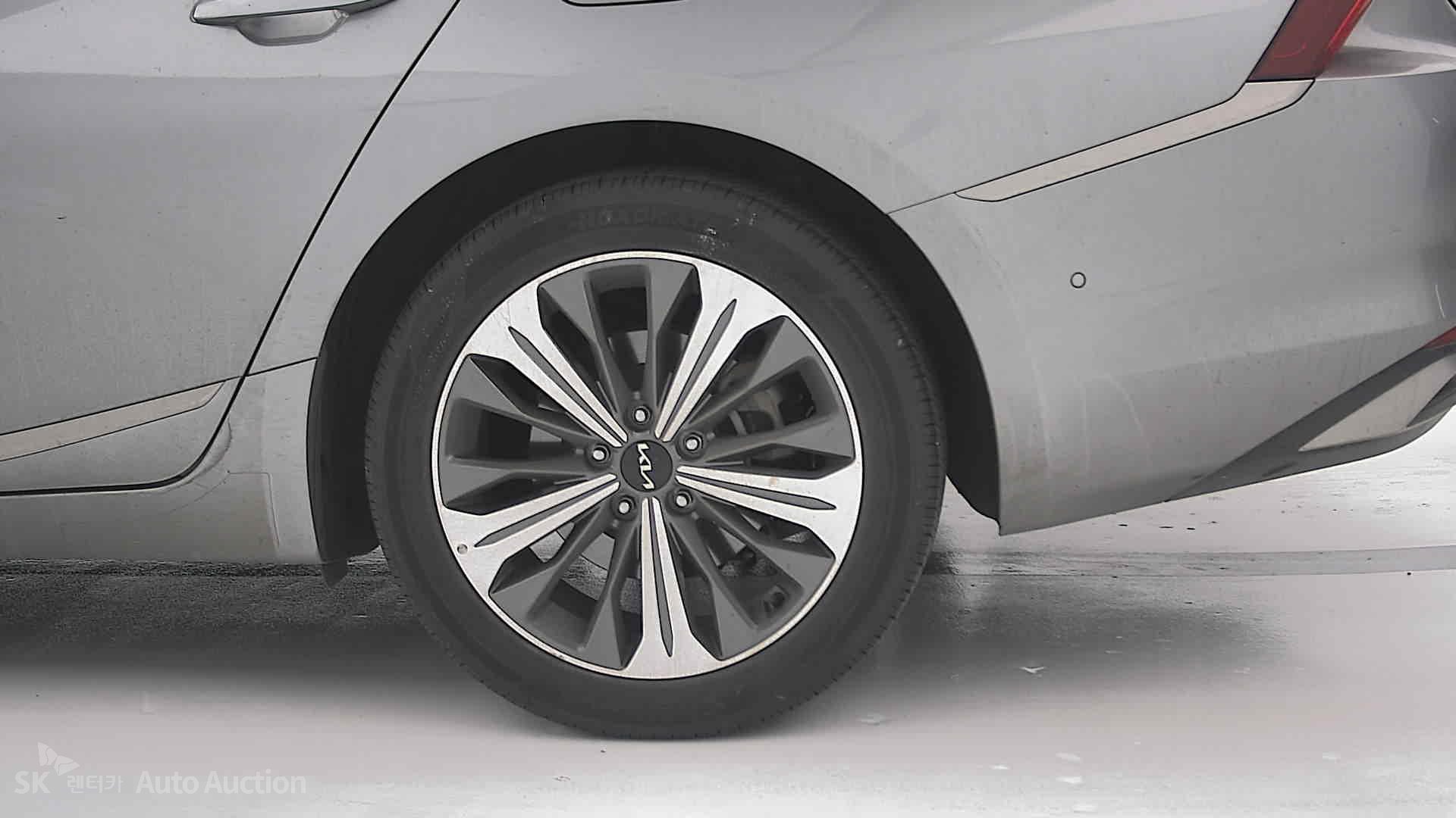 صورة إضافية