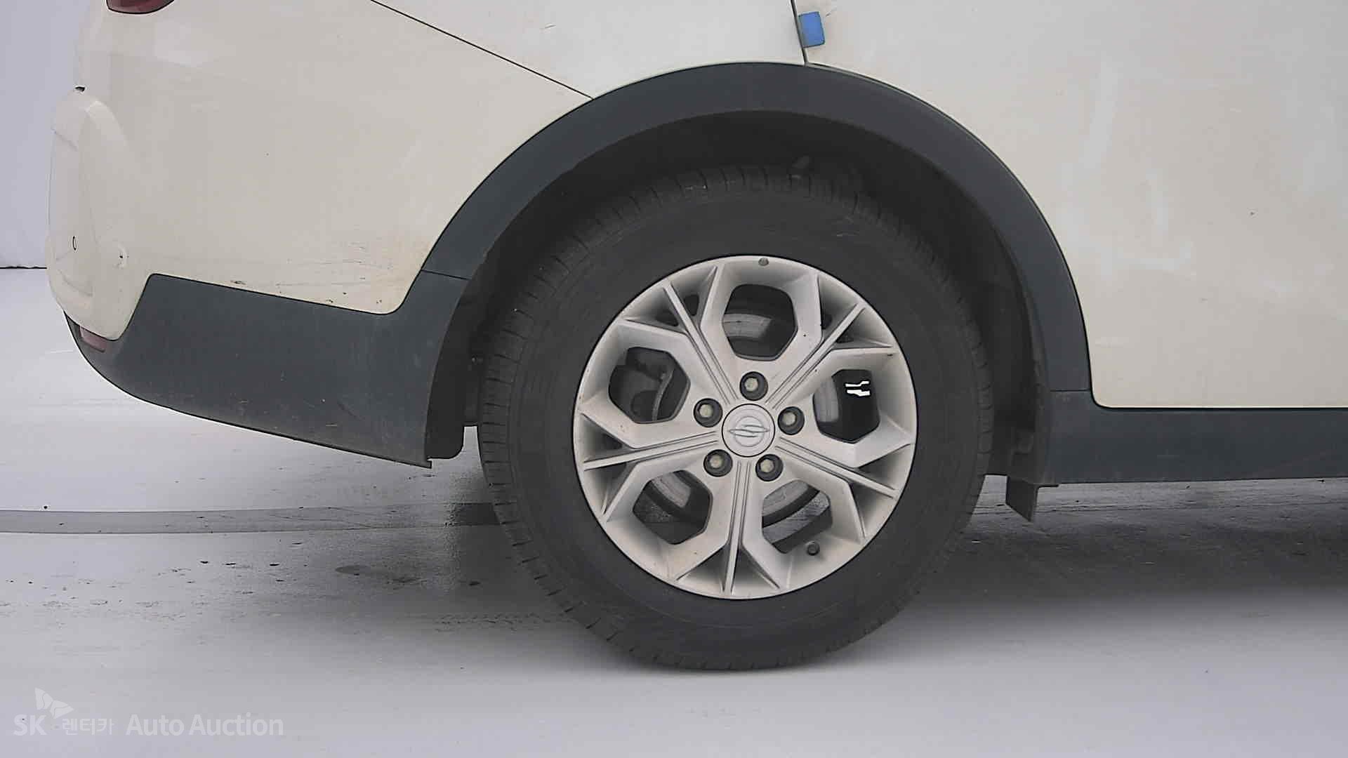 صورة إضافية