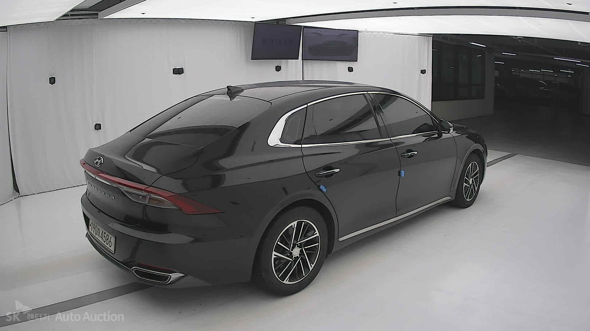 صورة إضافية