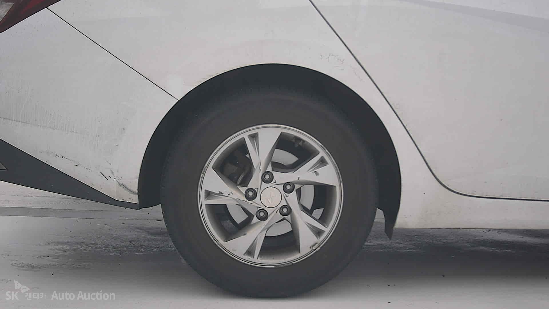 صورة إضافية