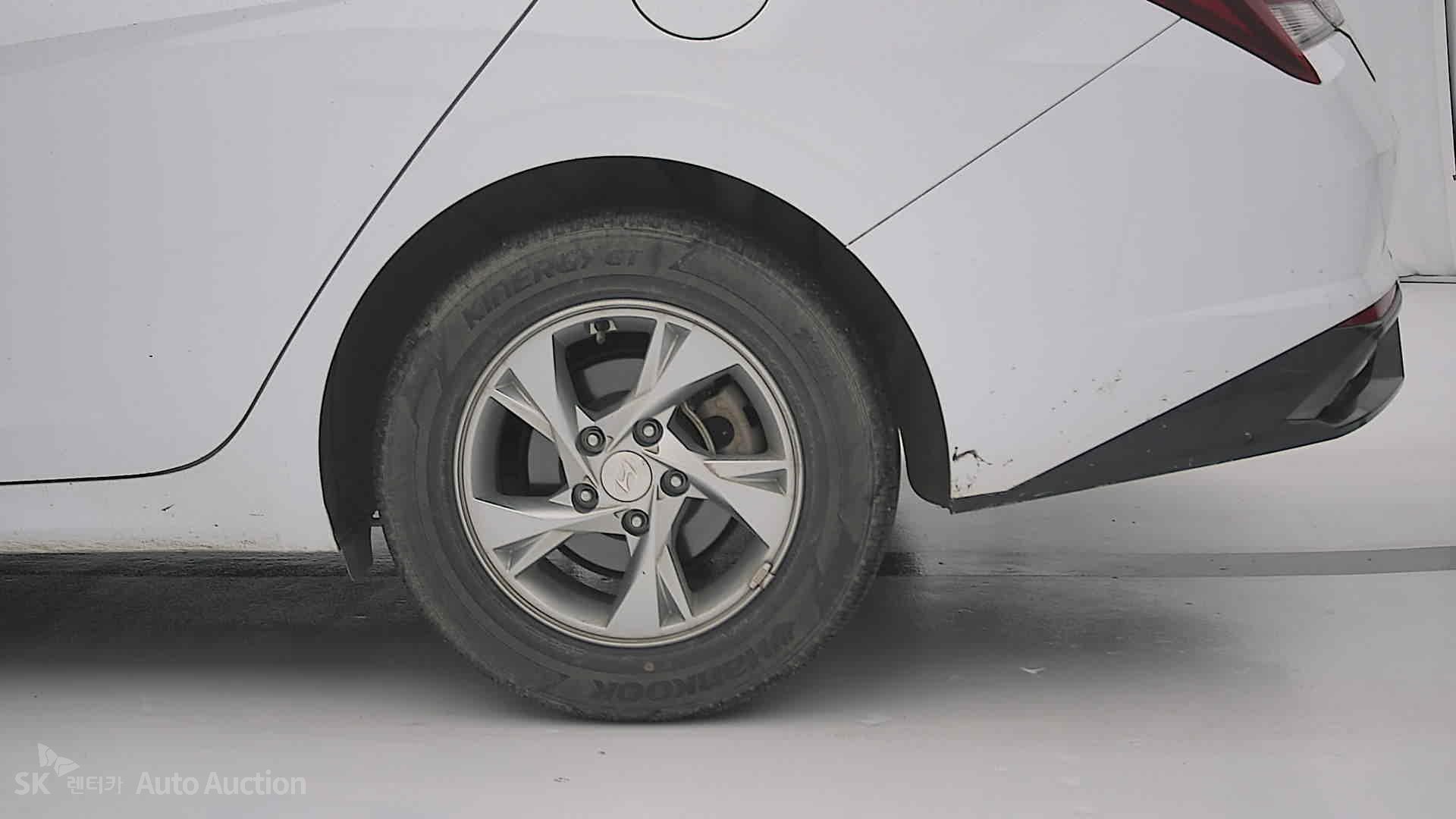 صورة إضافية