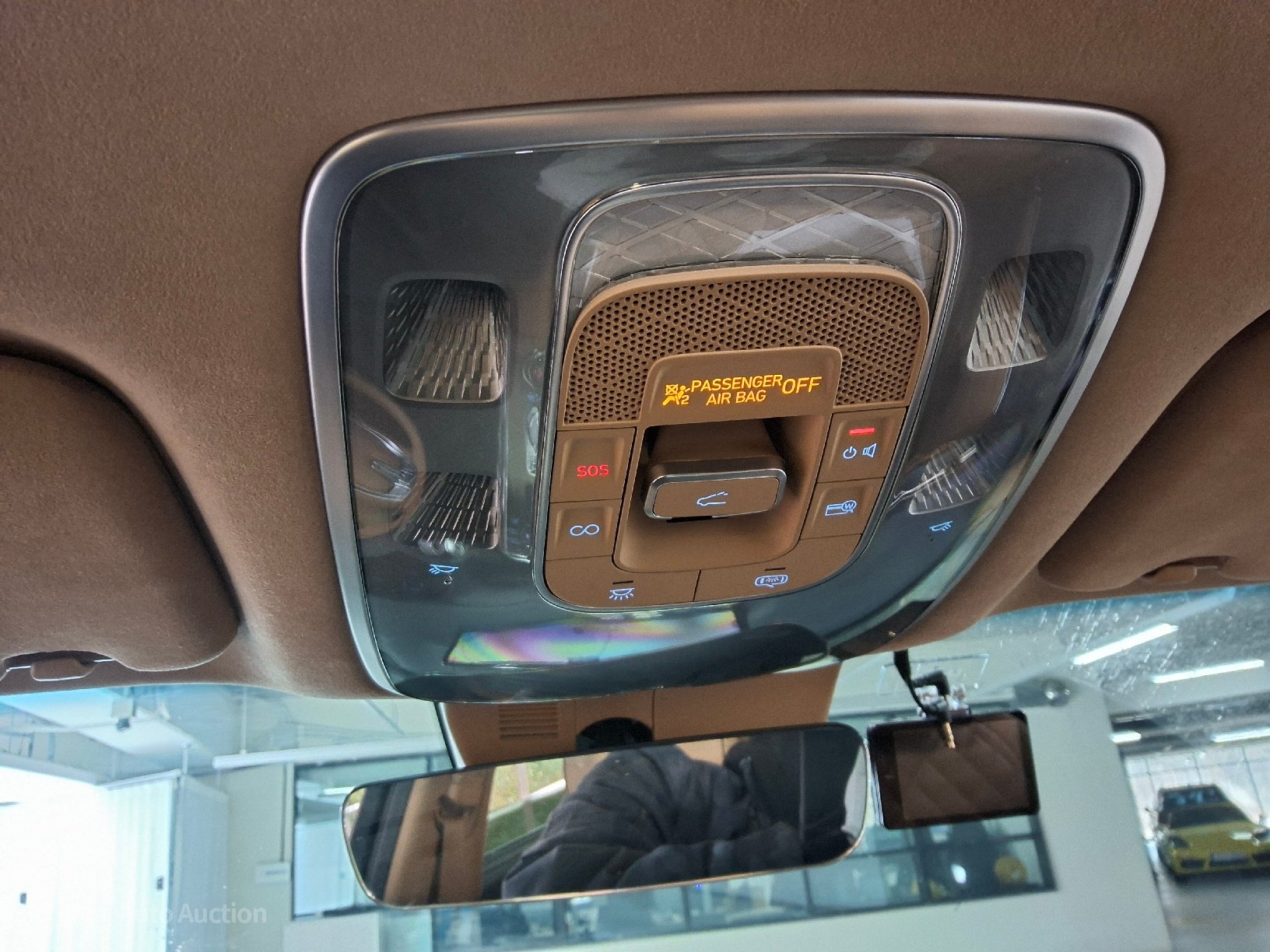 صورة إضافية