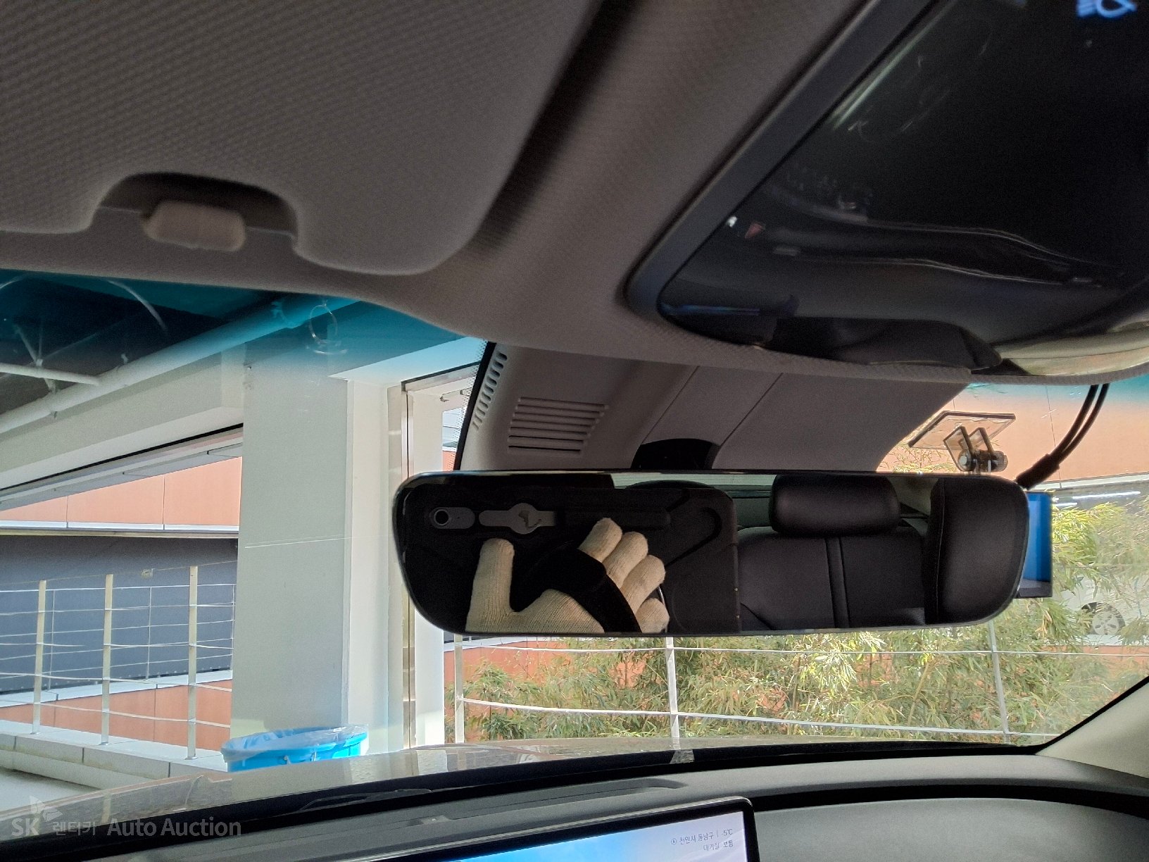 صورة إضافية