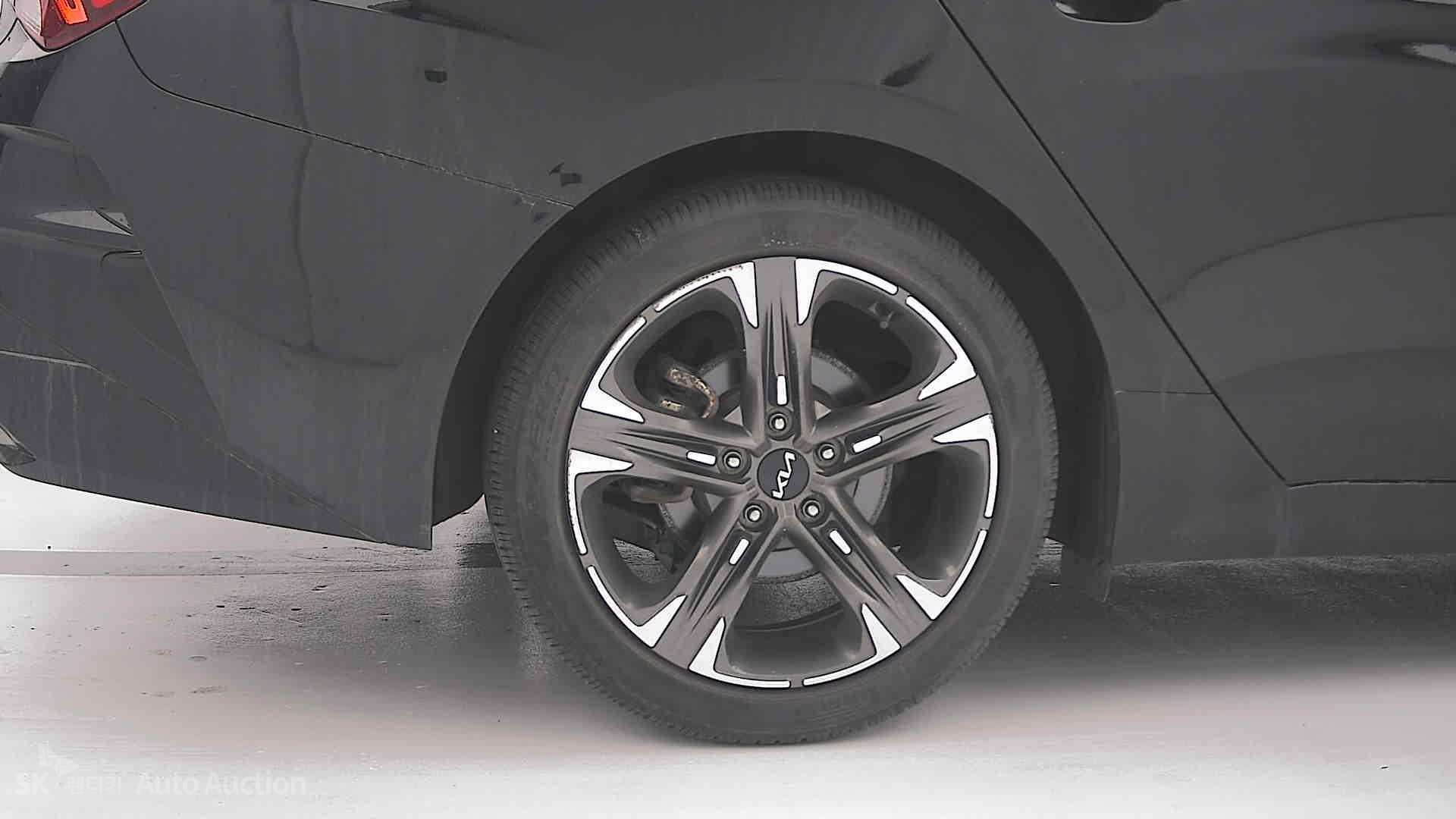 صورة إضافية