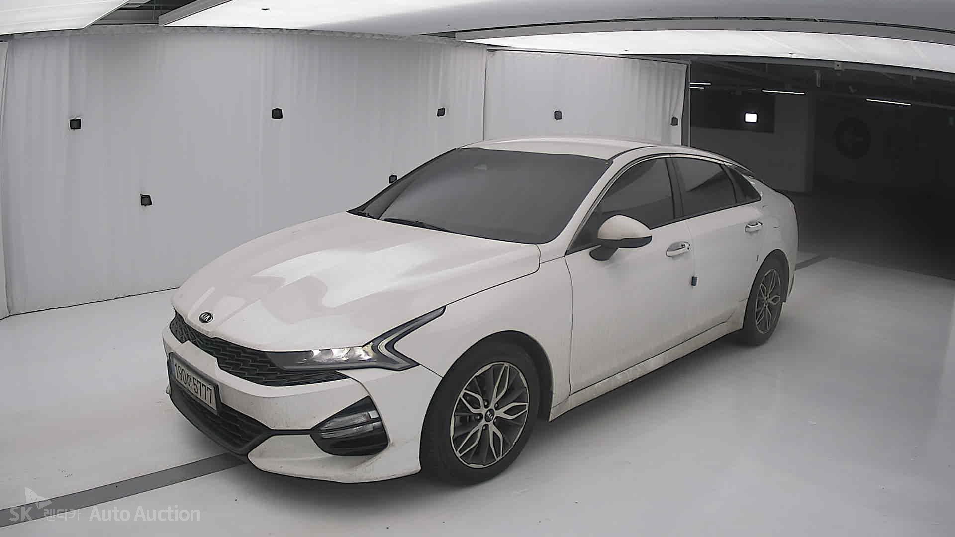 صورة إضافية