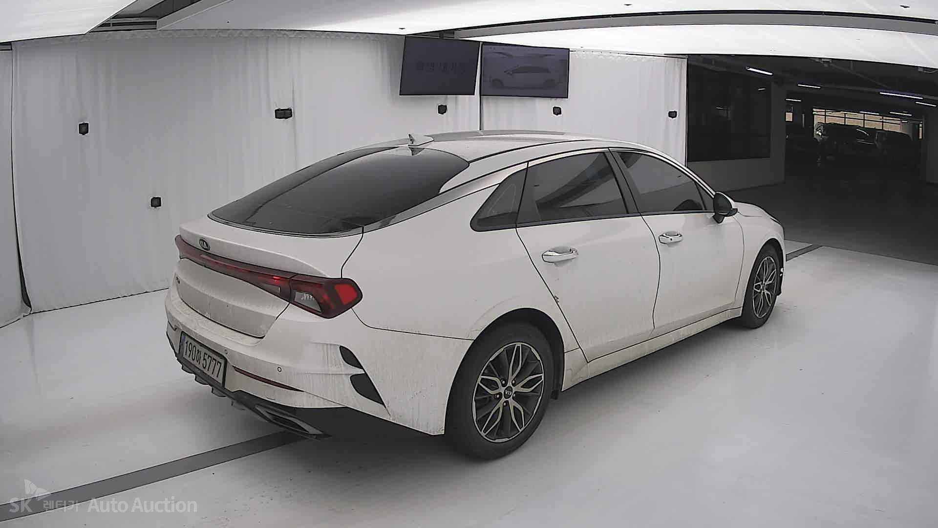 صورة إضافية