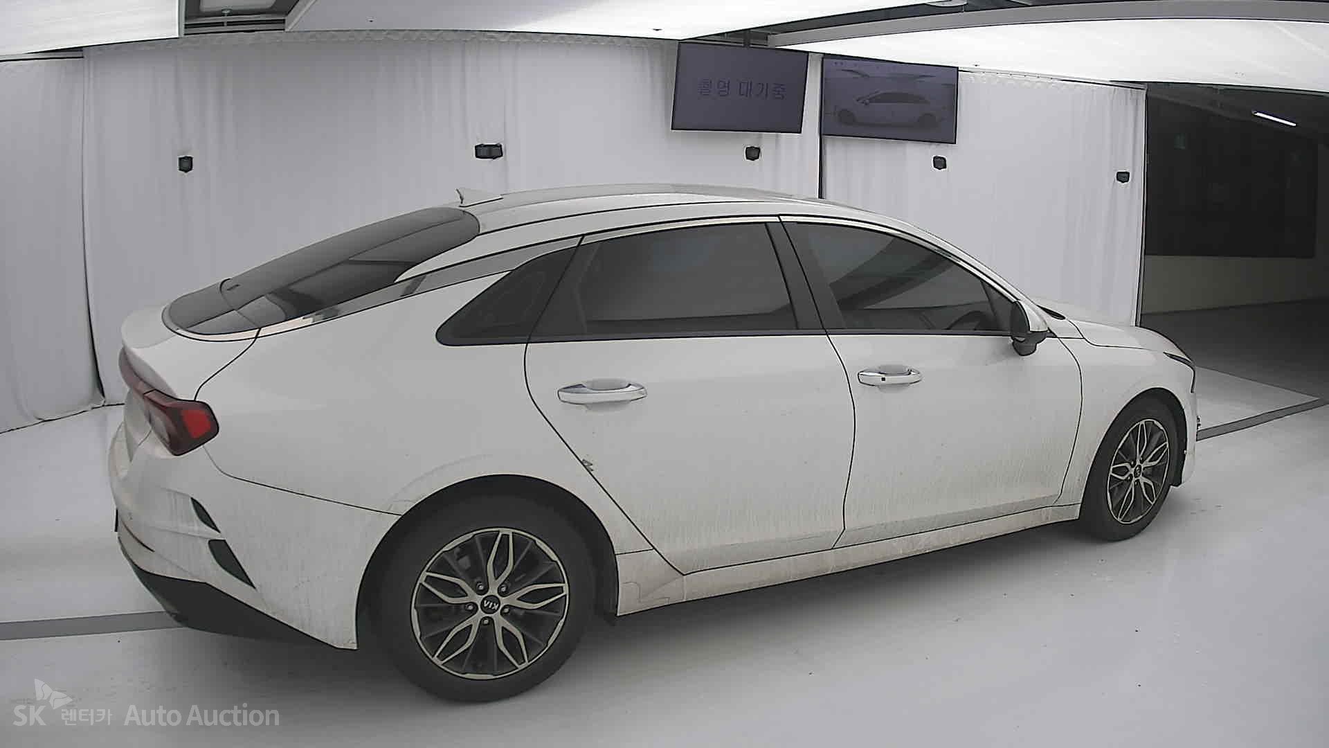 صورة إضافية