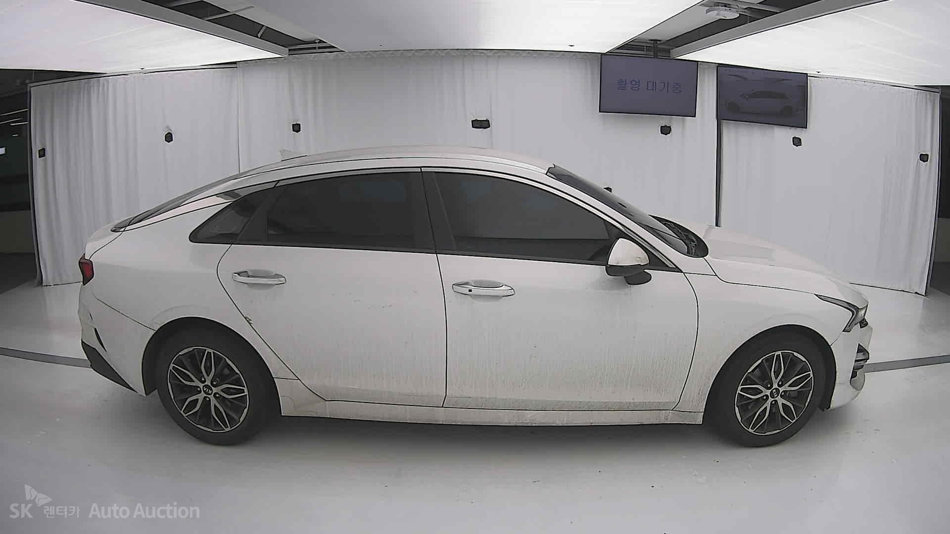 صورة إضافية