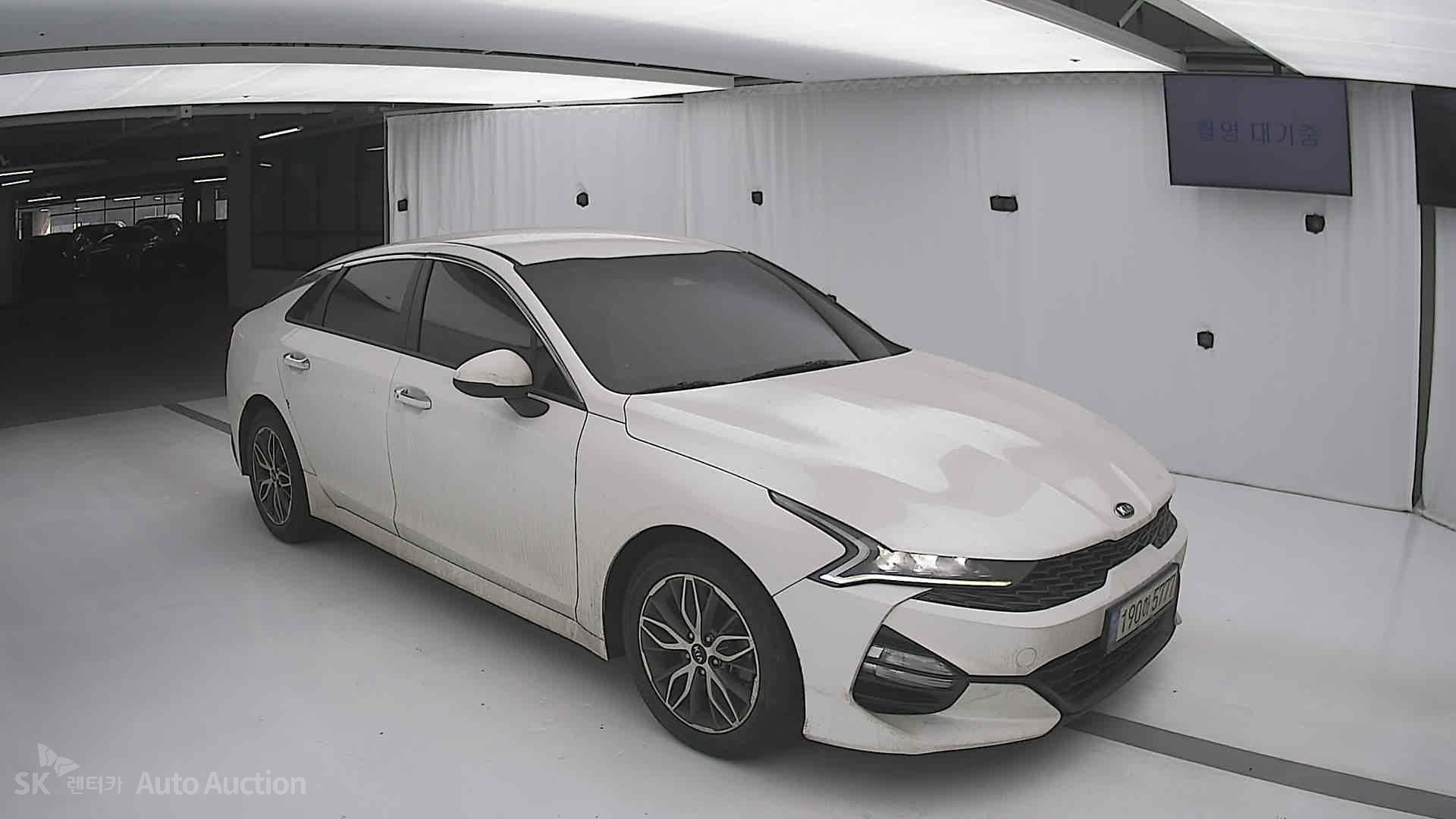 صورة إضافية