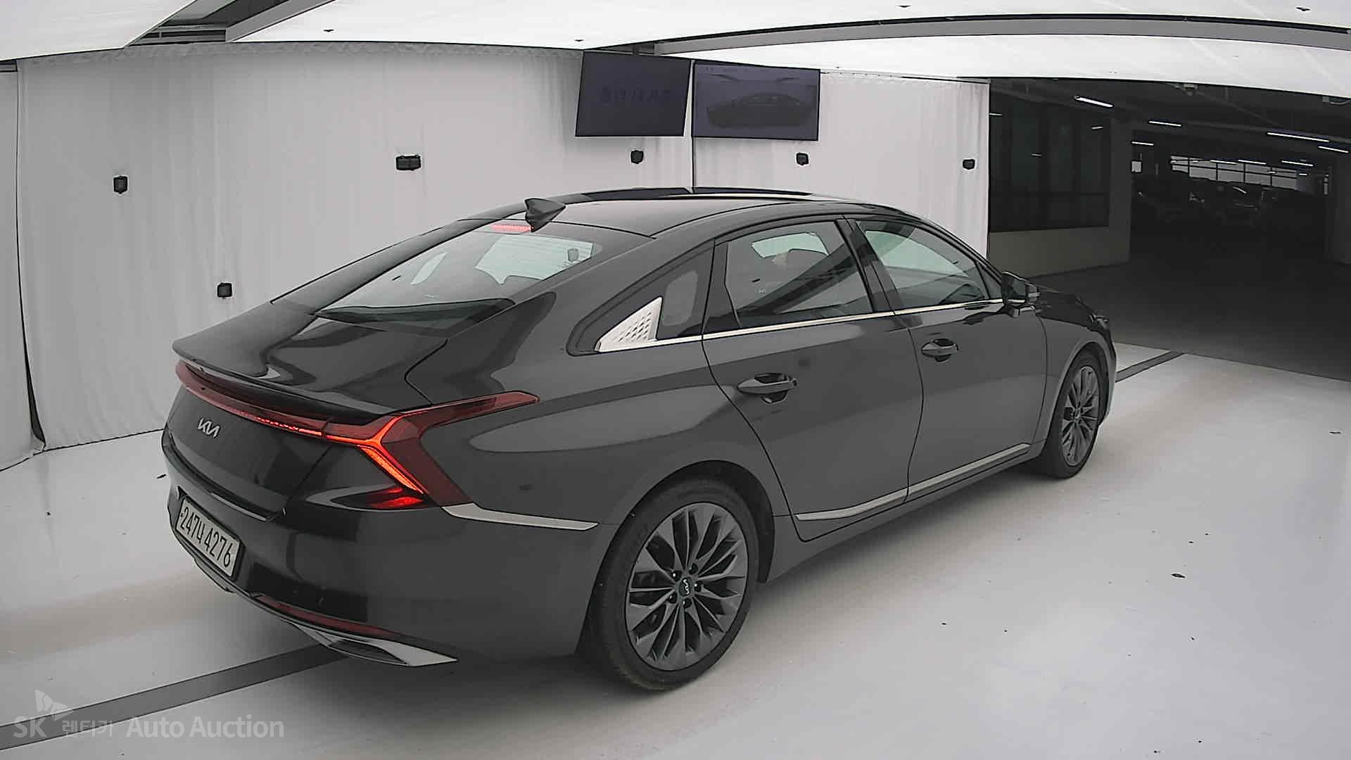 صورة إضافية