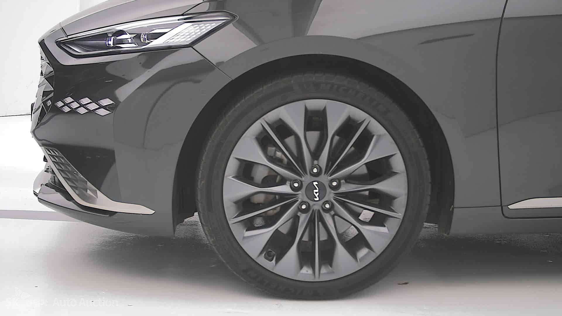 صورة إضافية