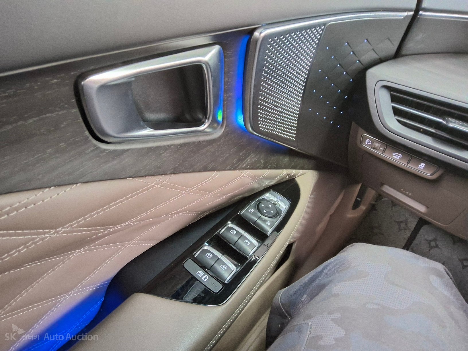 صورة إضافية