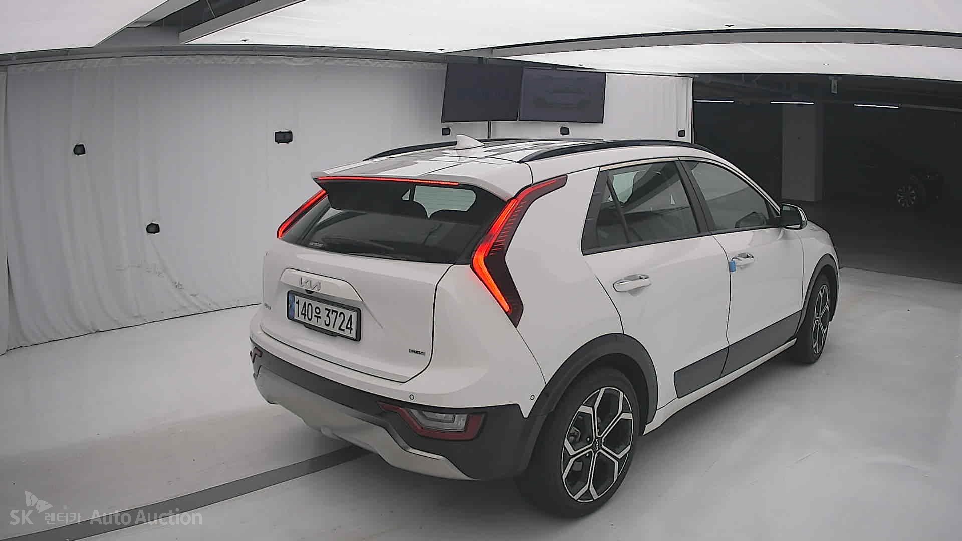 صورة إضافية