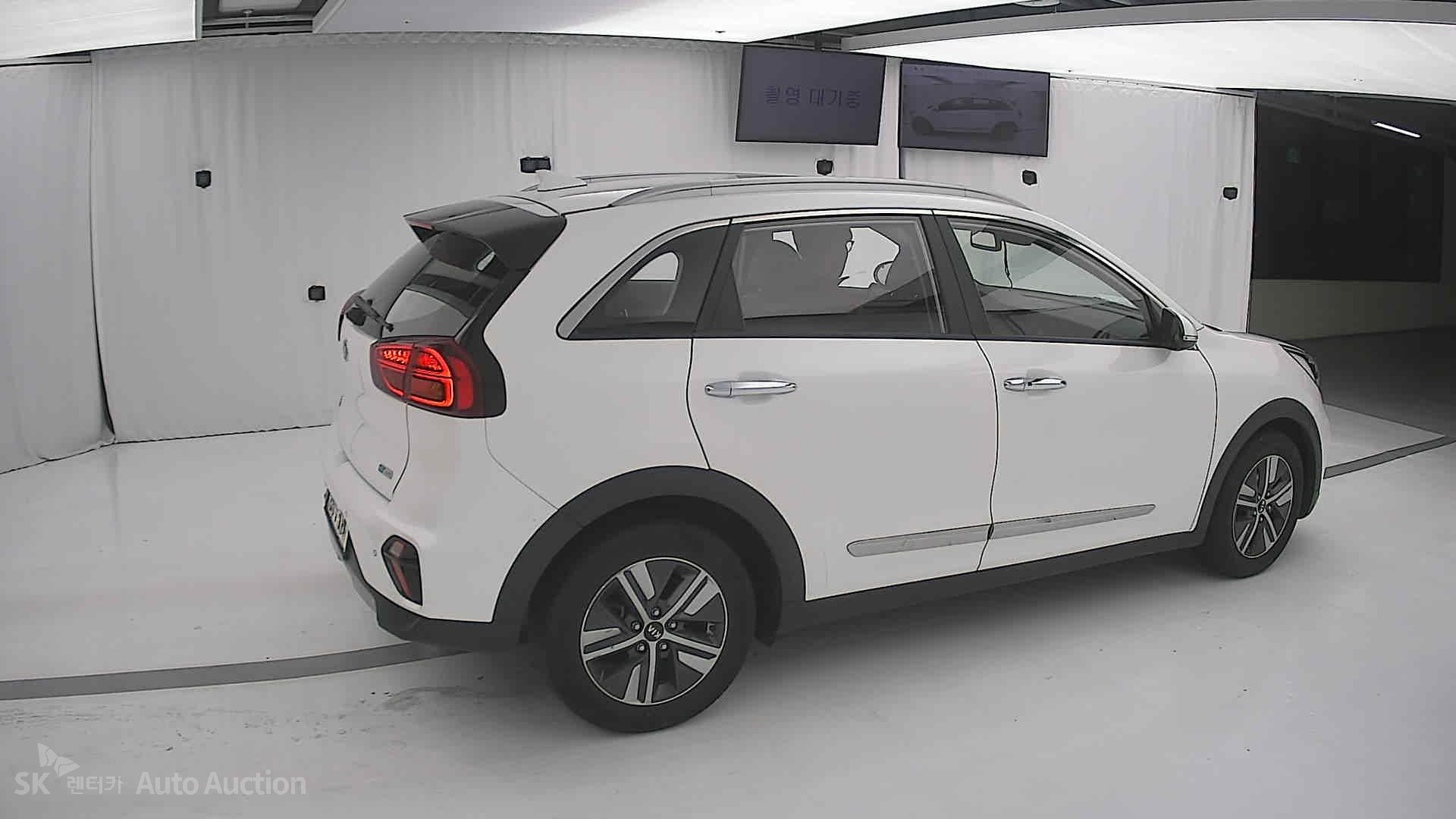 صورة إضافية