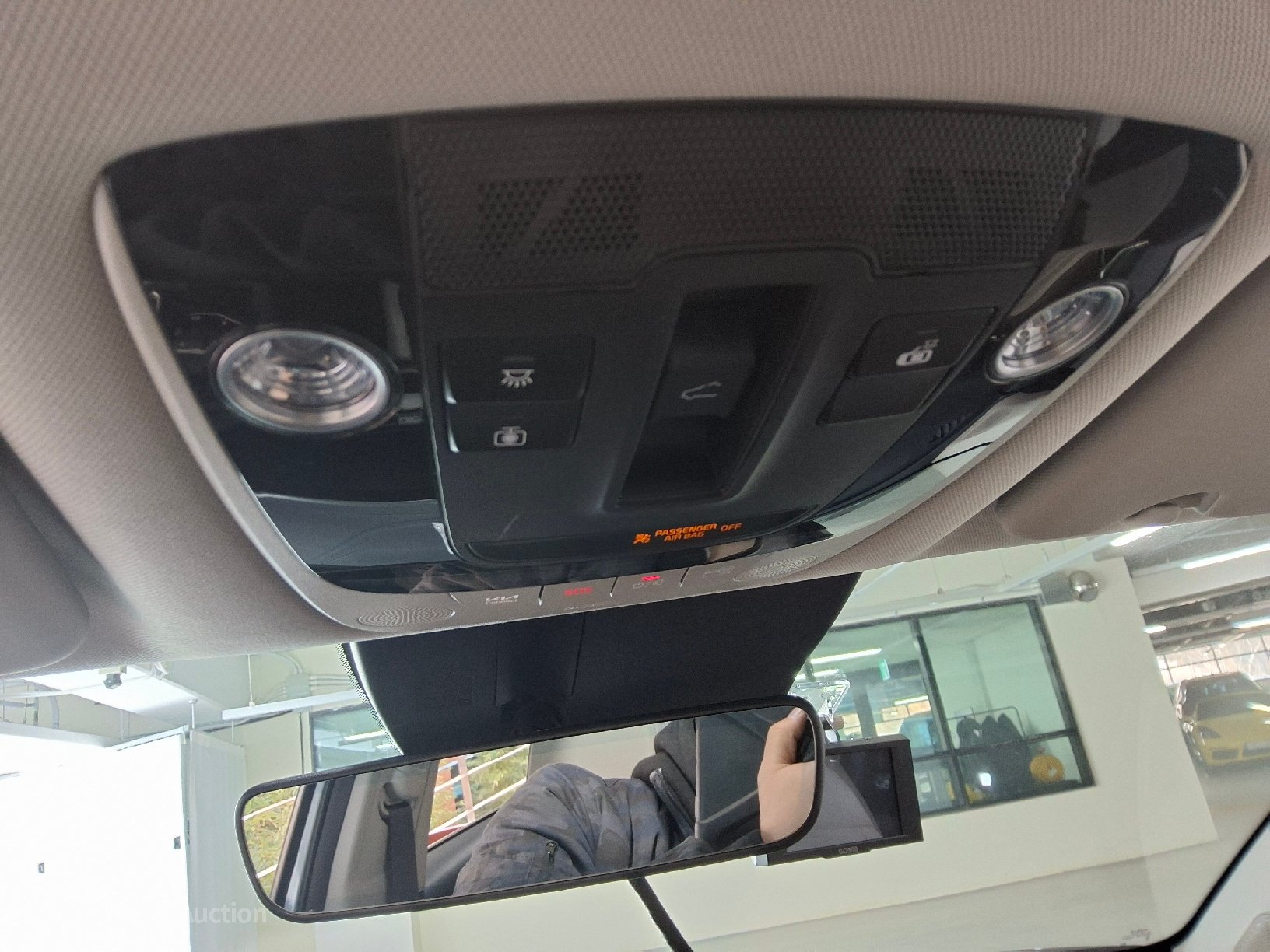 صورة إضافية